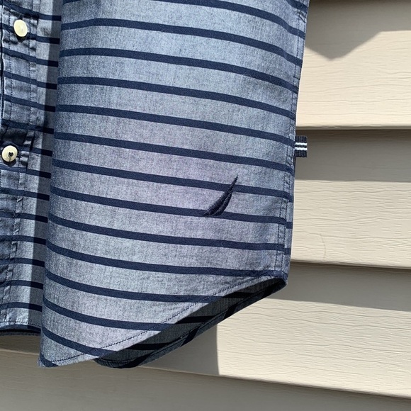 NWOT NAUTICA Classic Fit Vertical Stripe Maritime Navy Short Sleeve Button Down - Picture 6 of 15